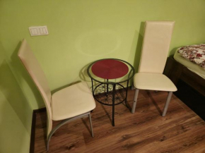 Homely Stay Sauna, Jacuzzi and Free Parking